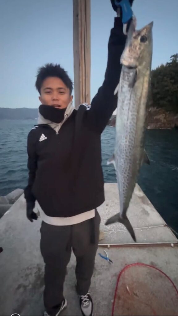 鰆をショアから釣った写真